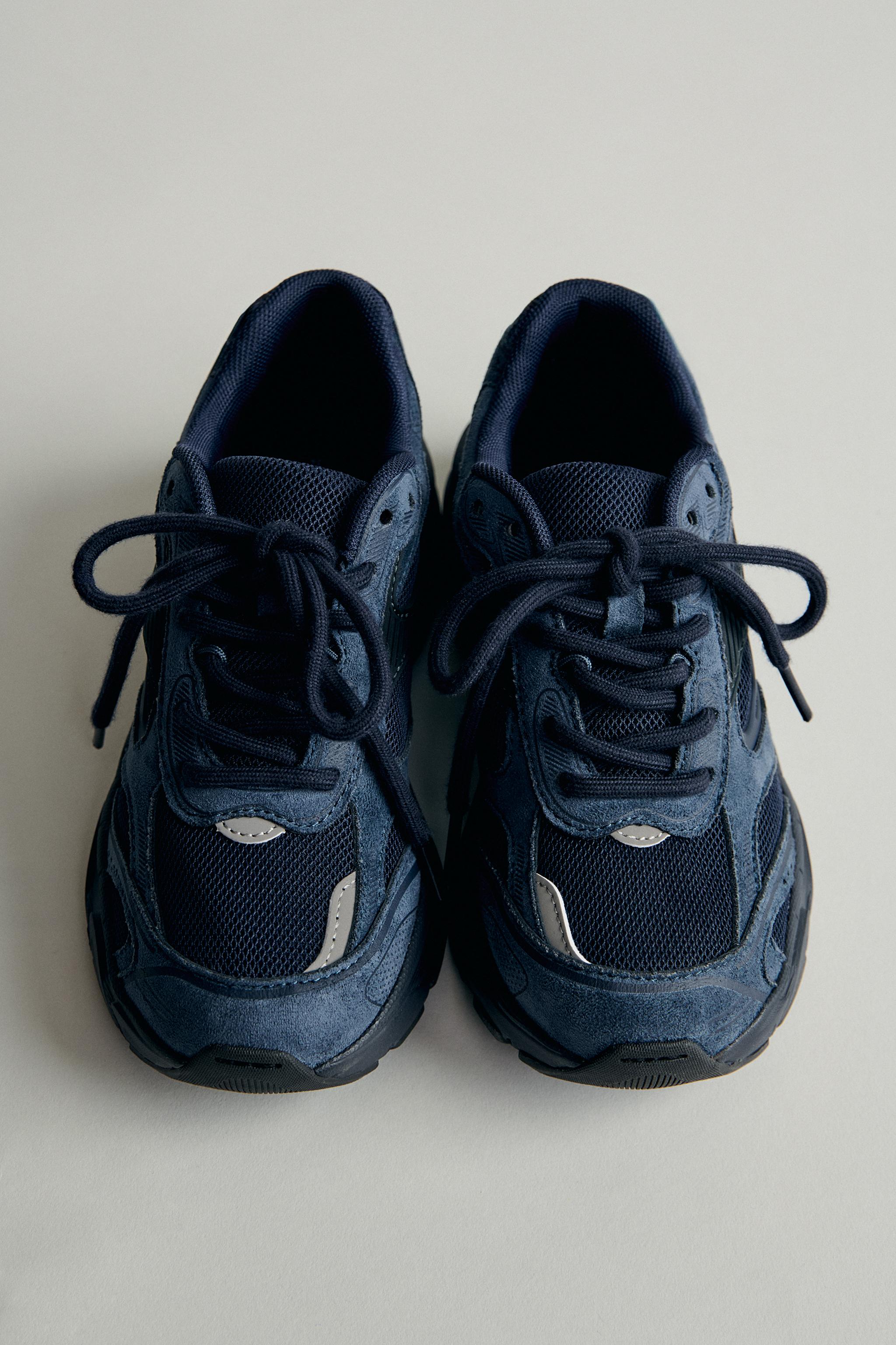 MULTI-PIECE ATHLETIC SNEAKERS